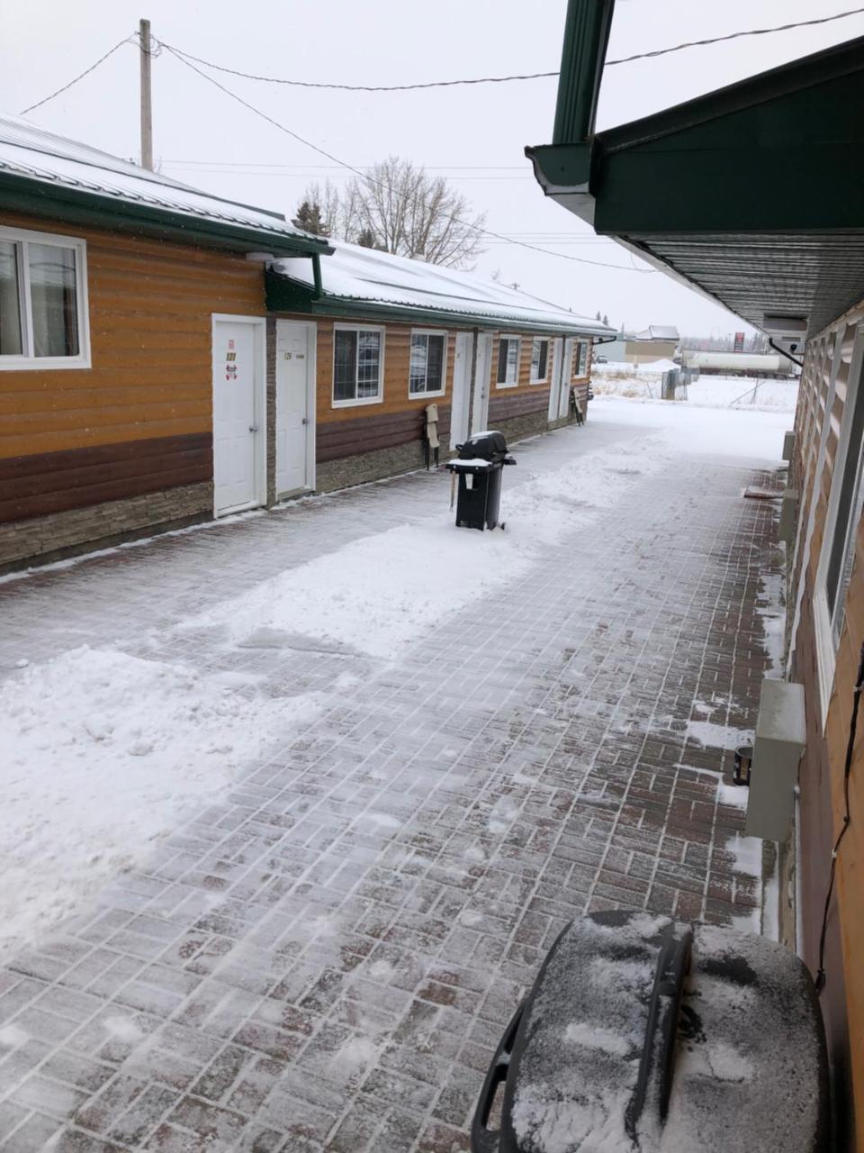 Alpine Motel Rocky Mountain House Exterior foto